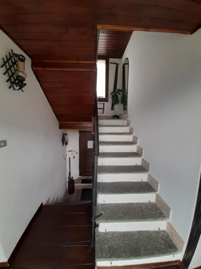 B&B La Locanda Del Cinghiale Aurano Exterior foto